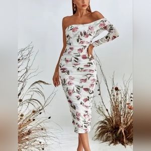 Floral Bella Barnett One Sleeve Ruched Midi Dress